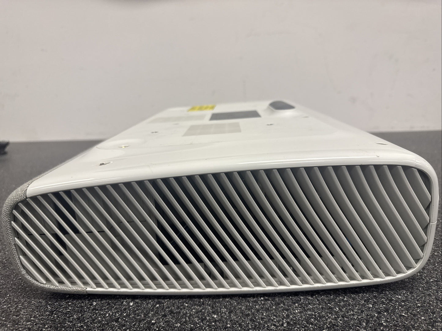 Samsung SP-LSP7TFAXZA 4K UHD Smart Projector VIDEO NOT ALIGNED DONT DISPLAY!!!!!