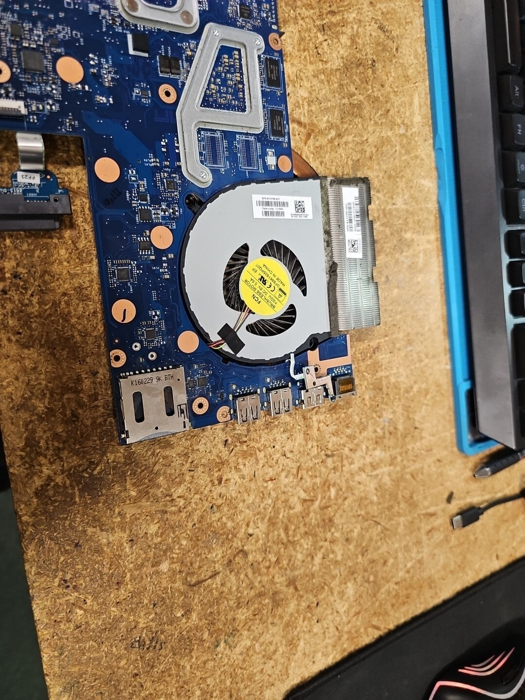 HP M7-N109DX 17.3" Laptop Intel i7-6500U Motherboard LA-C752P 837769-601