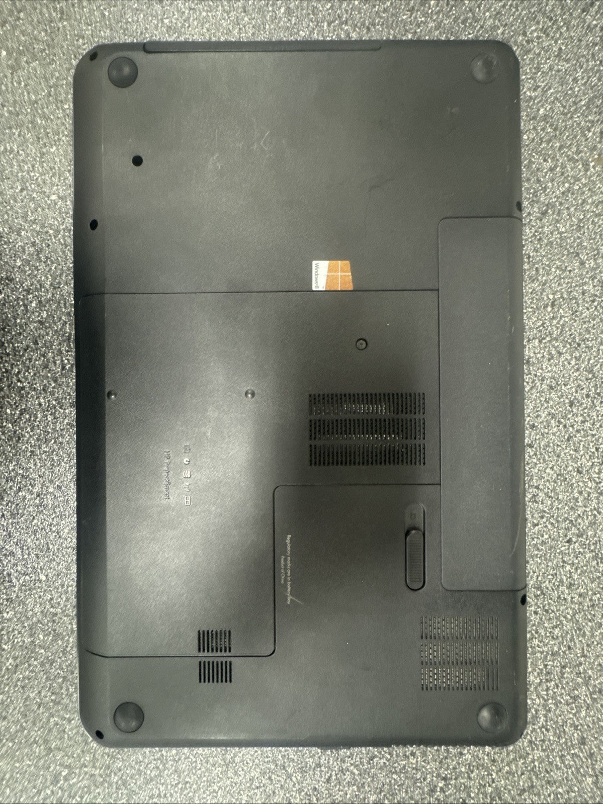 HP TPN-Q108 Laptop AMD BATTERY NOT TESTED AND HAS SCRATCHES!!!!