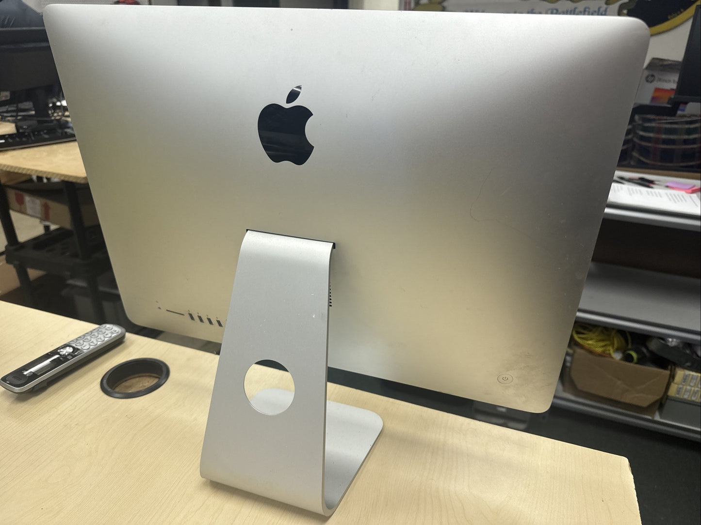 Apple A1418 iMac 21.5" Retina 4K 2017 Intel i5-7500 Needs Screen