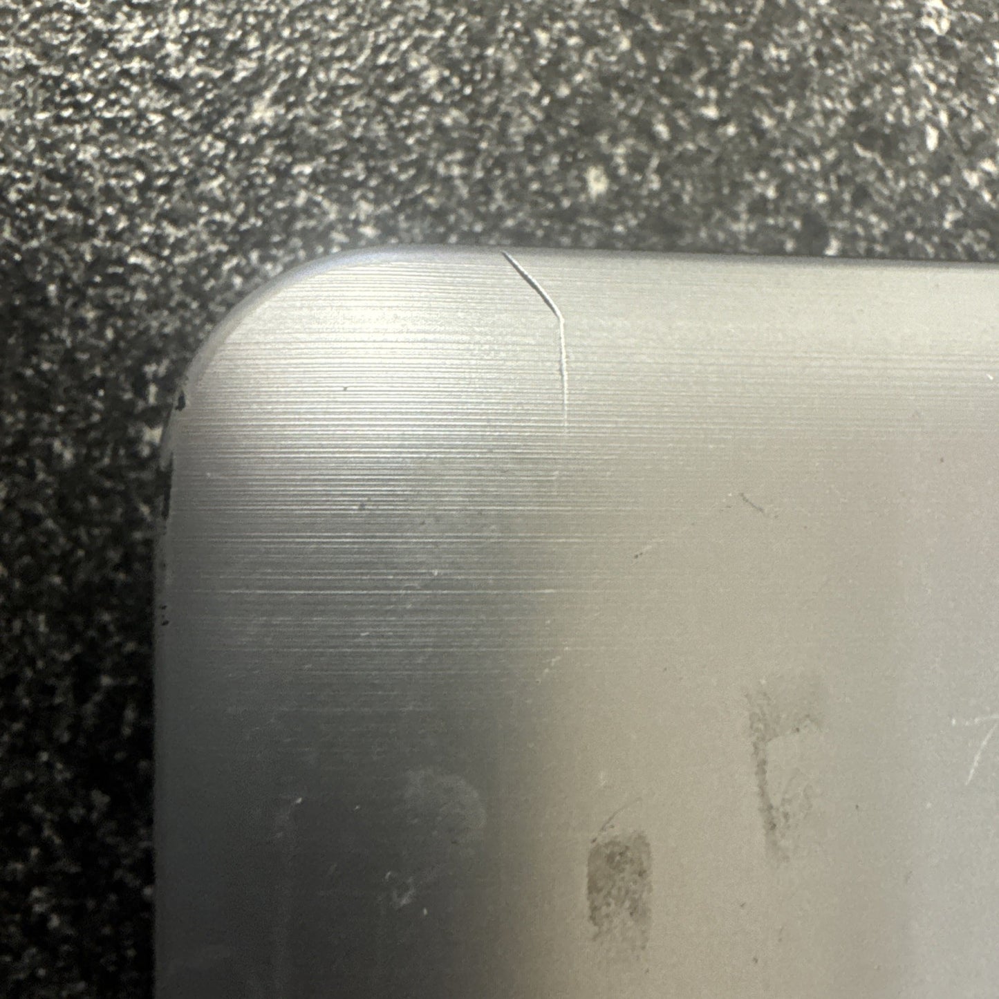 ASUS X540L Laptop, BATTERY NOT TESTED/SCRATCHES AND BUSTED HINGE!!!!!!