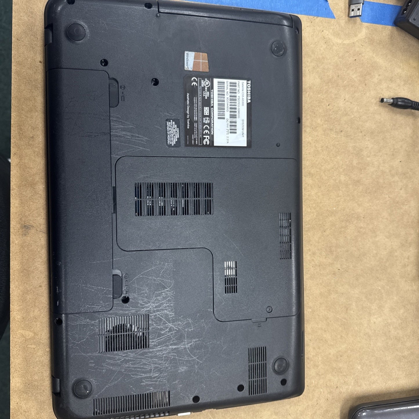 Toshiba Satellite C55-A5300 Laptop i7-4700MQ 8GB BROKEN MOTHERBOARD/SCRATCHES!