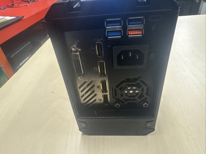 Aorus Gaming Box GIGABYTE NVIDIA GeForce GTX 1080 Great Condition! no bag.