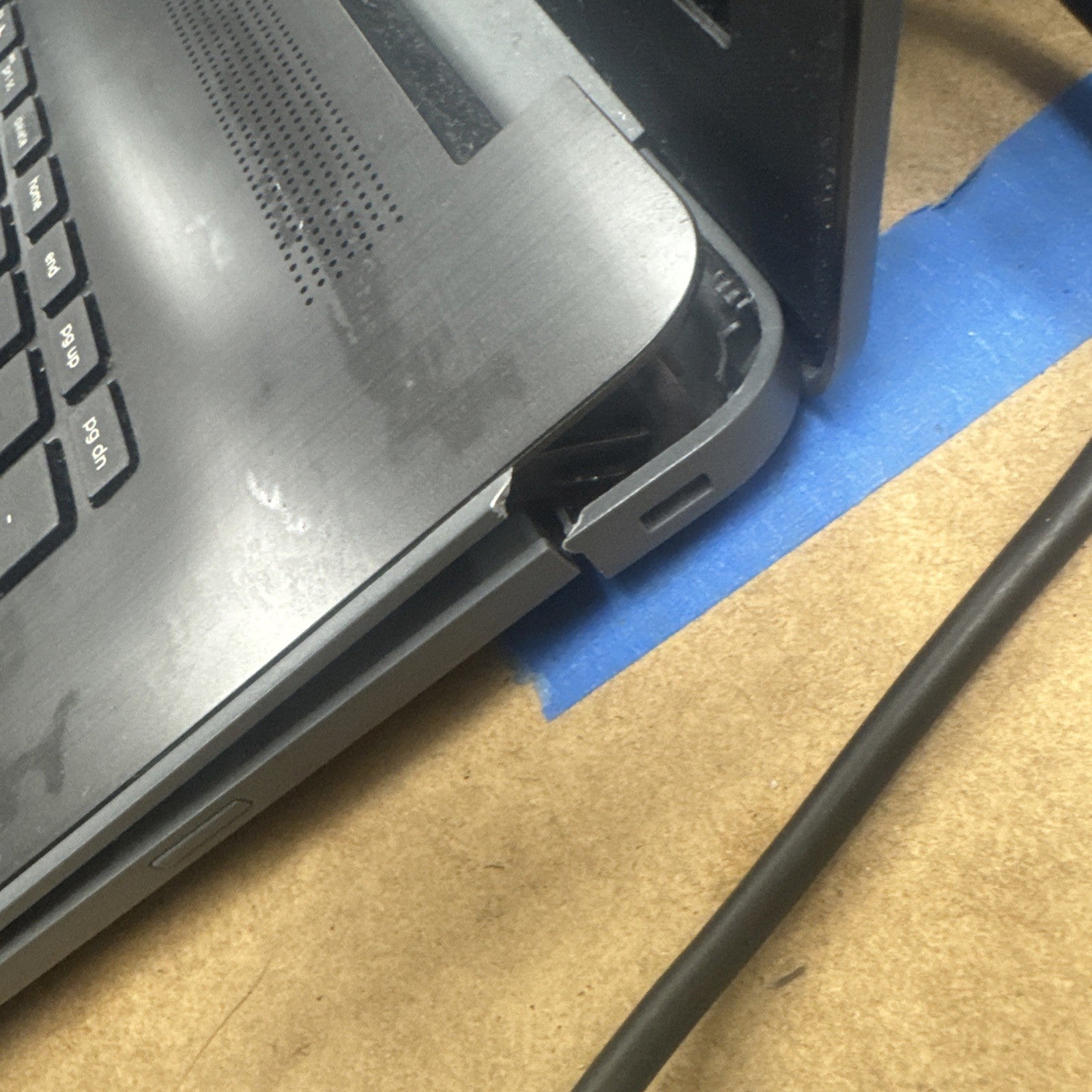 HP NOTEBOOK 17-BY0053OD | BROKEN HINGE AND WONT BOOT