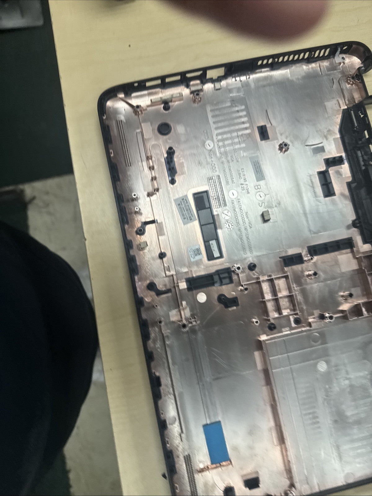 GENUINE HP 15-ay041wm 15-AY15.6" Bottom Case Base Cover