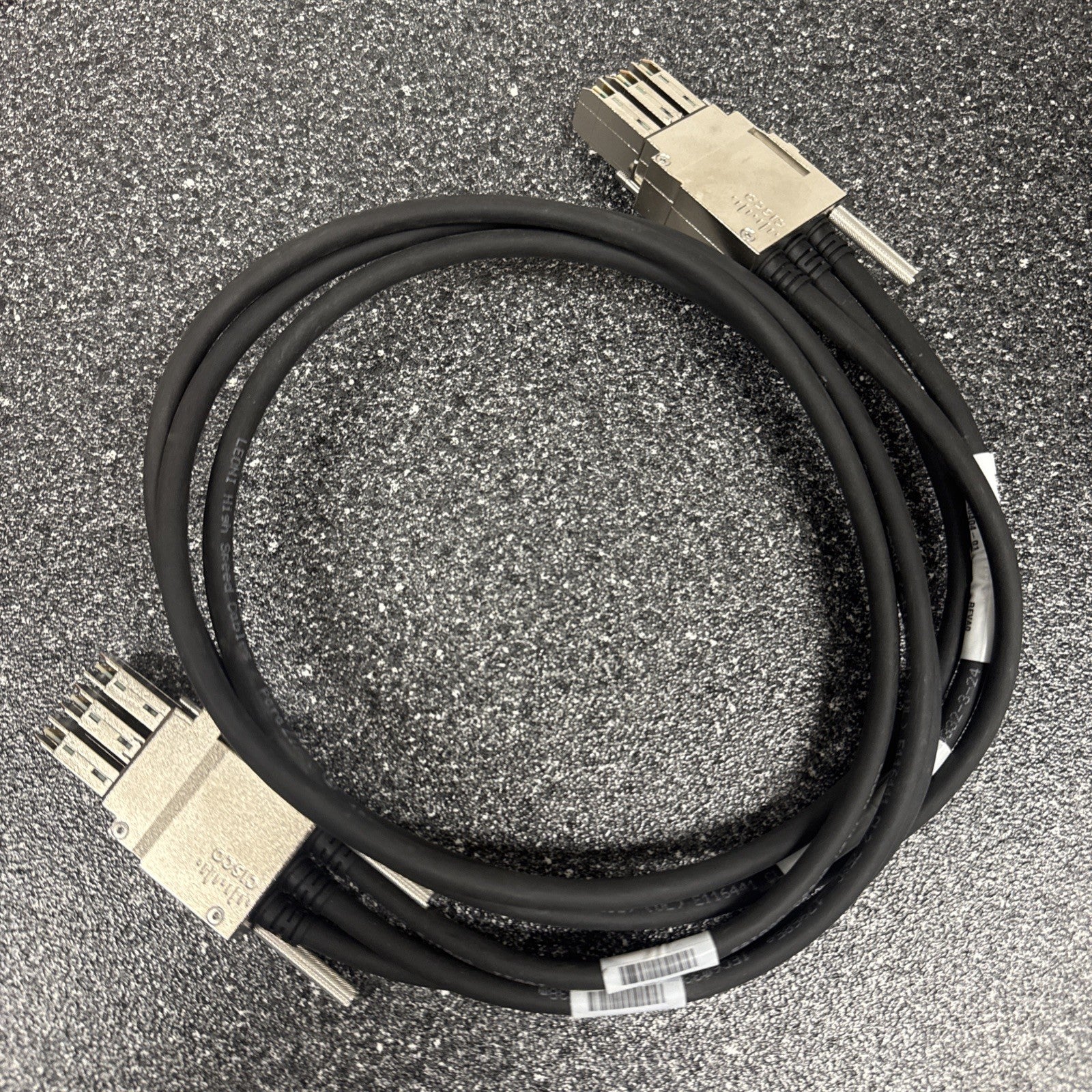 Stack Cable Chain Cisco STACK-T1-1M StackWise-1M Stacking Cable for 3850 Series ...
