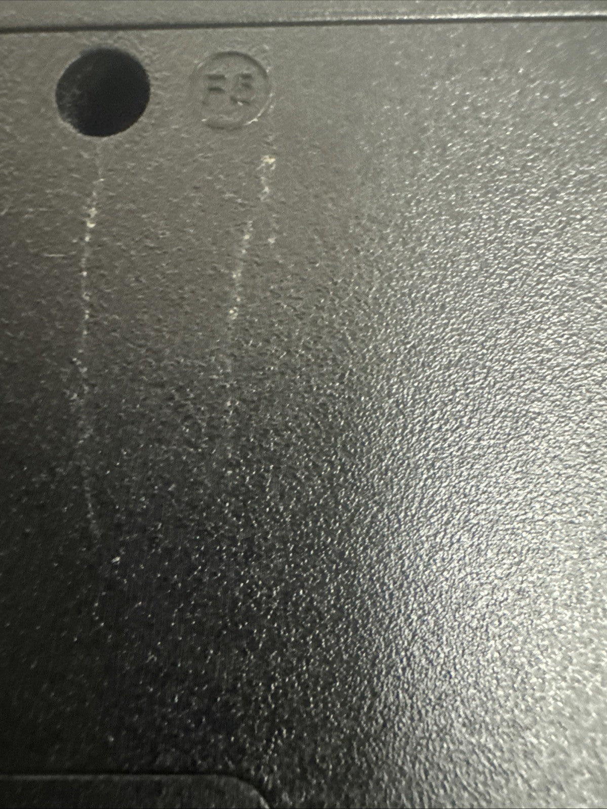 Toshiba Satellite C675 S7322 BATTERY UNTESTED AND SCRATCHES ON TOP AND BOTTOM!!!