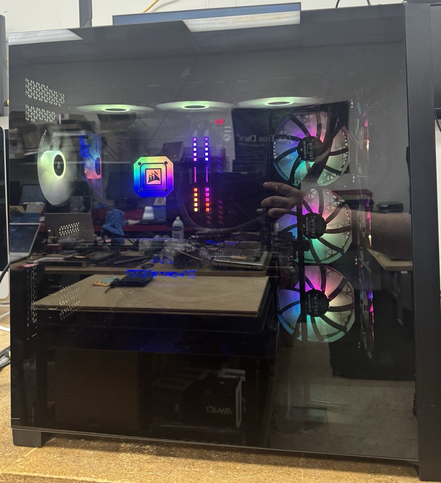 Gaming PC High End Streaming Build Ryzen 7950X3D 7900XTX