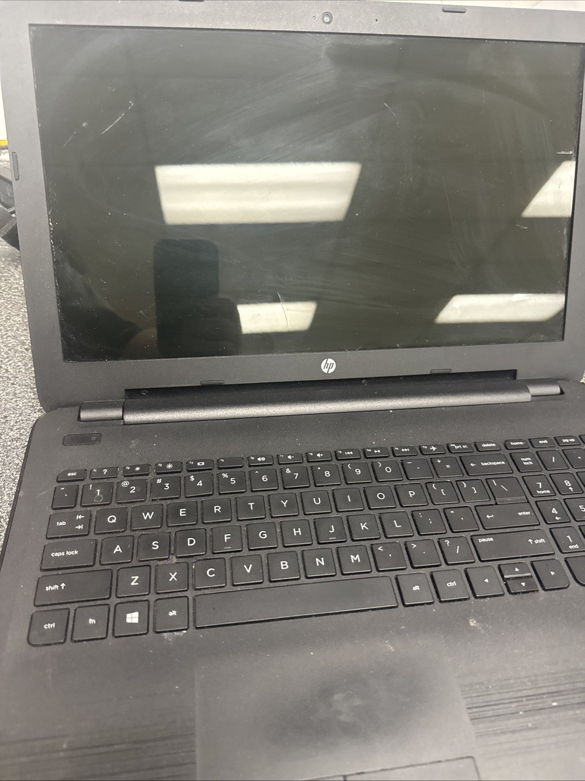15" HP Notebook 15-BA009DX AMD A6-7310 2.00GHz BATTERY NOT TESTED AND SCRATCHES!