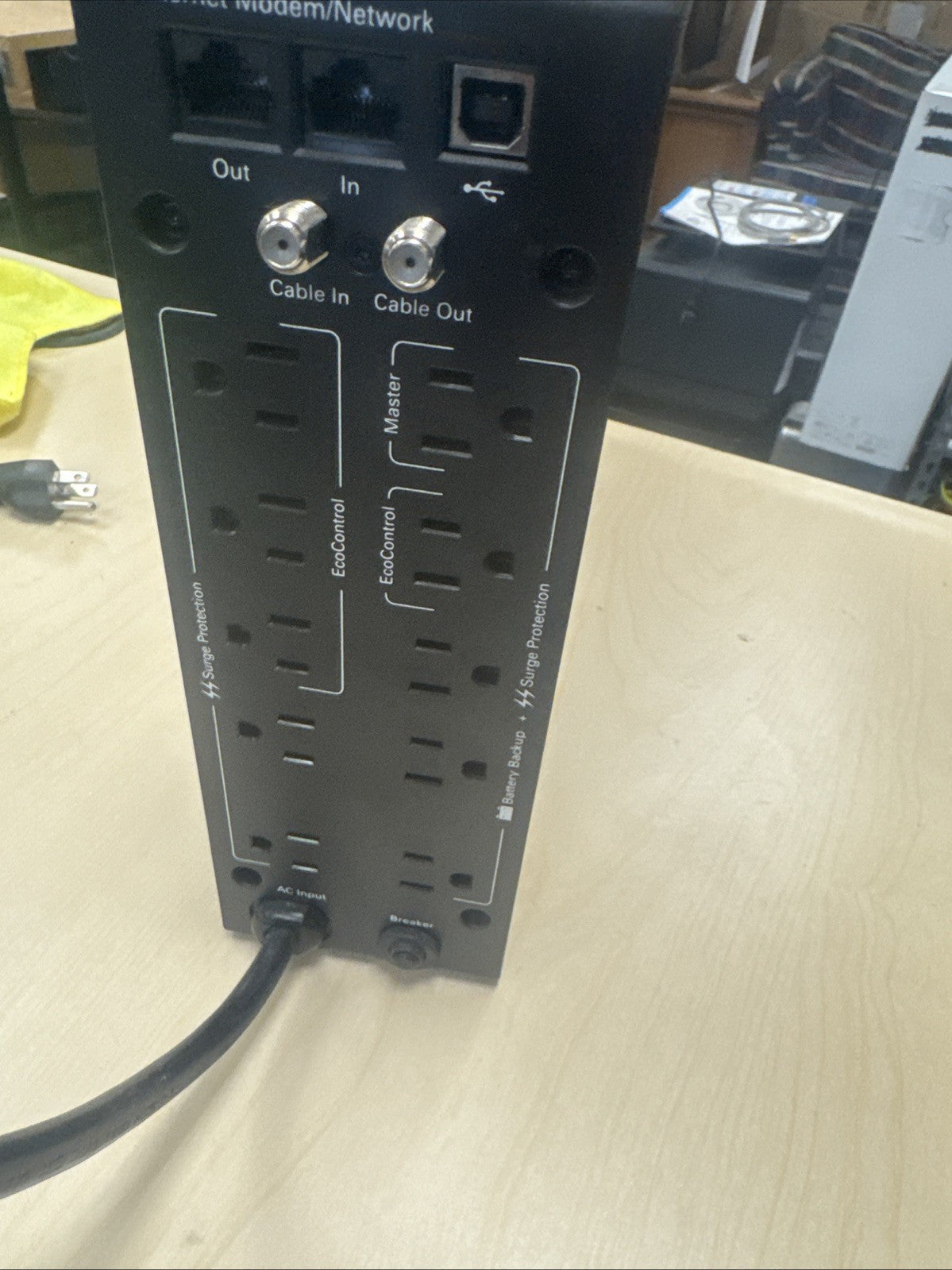 Eaton 9207-7146-00P, 5S-1500 Battery Backup and Surge Protector Tower, 5S1500LCD