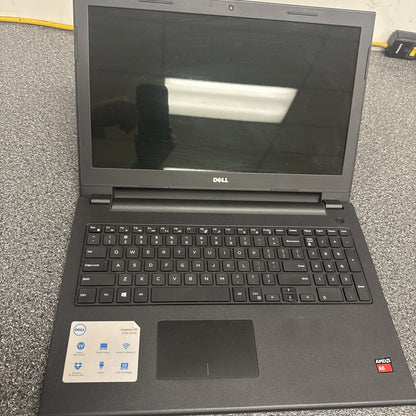 Laptop Dell Inspiron 15 P40f Touchscreen BATTERY NOT TESTED HAS SCRATCHES!!!!!!!