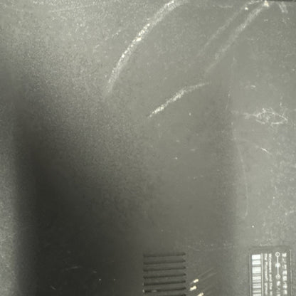 HP Pavilion 15-n067nr BATTERY NOT TESTED AND HAS SCRATCHES AND STAINS ON IT!!!!!