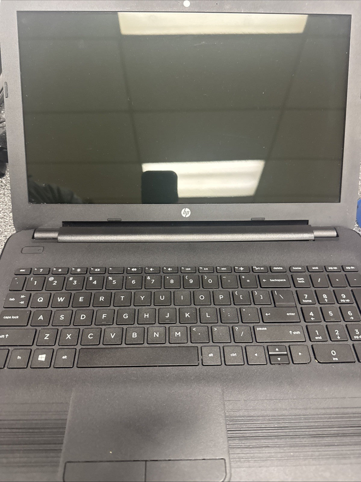 HP 15.6" Laptop AMD E2 1.80GHz 15-BA018WM BATTERY NOT TESTED HAS SCRATCHES!!!!!!