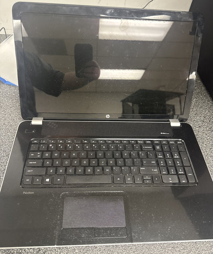 HP Notebook 15.6" RTL8188EE Laptop  Black BATTERY NOT TESTED!!!!