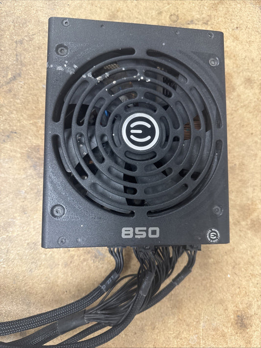 EVGA Supernova 850 P2 220-P2-0850 Platinum 850W Power Supply Missing Some Cables