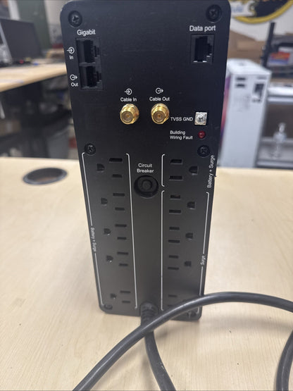 APC Outlets Back-UPS 1350VA Battery Backup Syst Surge Protector has Scratches!