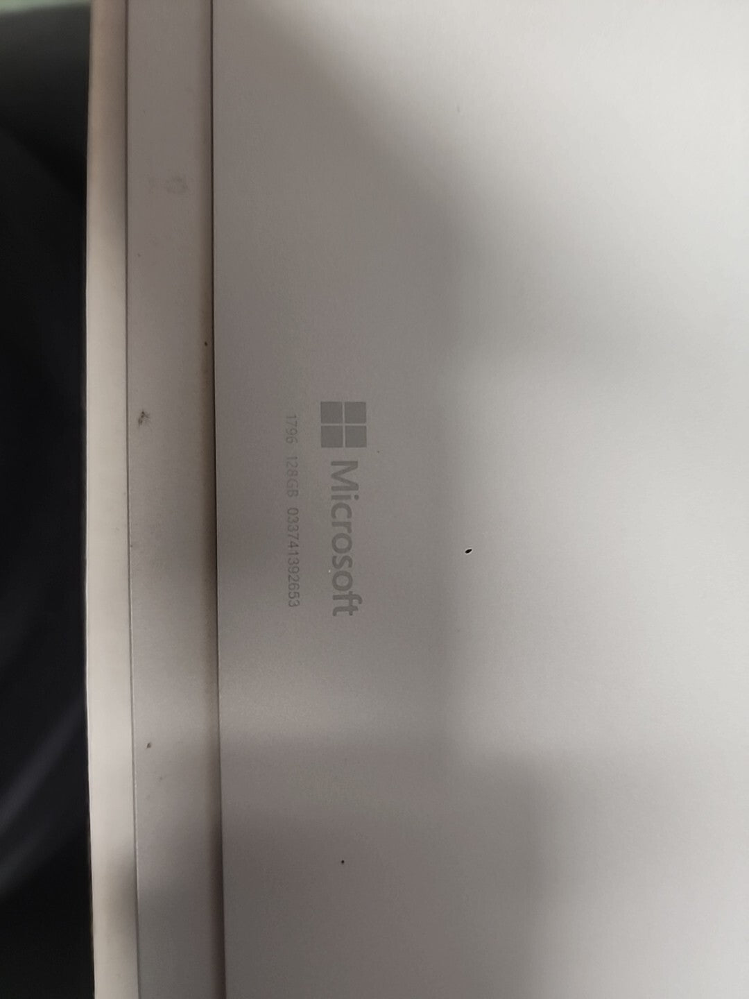 Microsoft Surface Pro 5 12.3 inch Intel Core i5 7th Gen., 2.60GHz,  BAD BATTERY