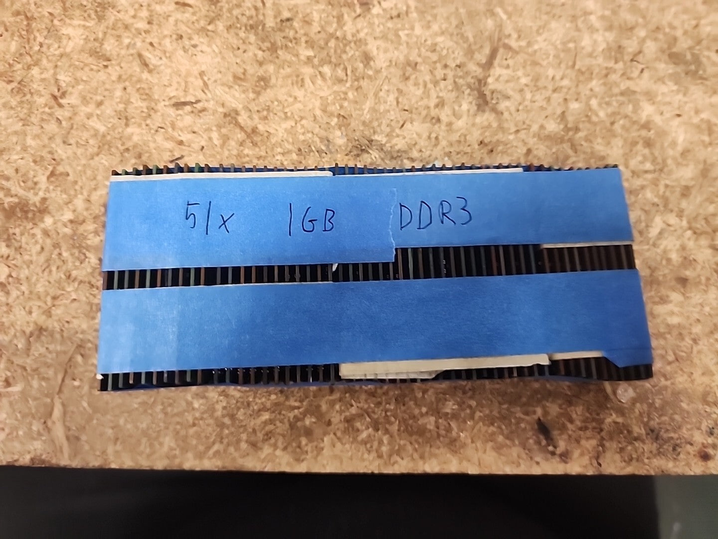 Lot Of 51x 1GB Ddr3 Laptop Ram