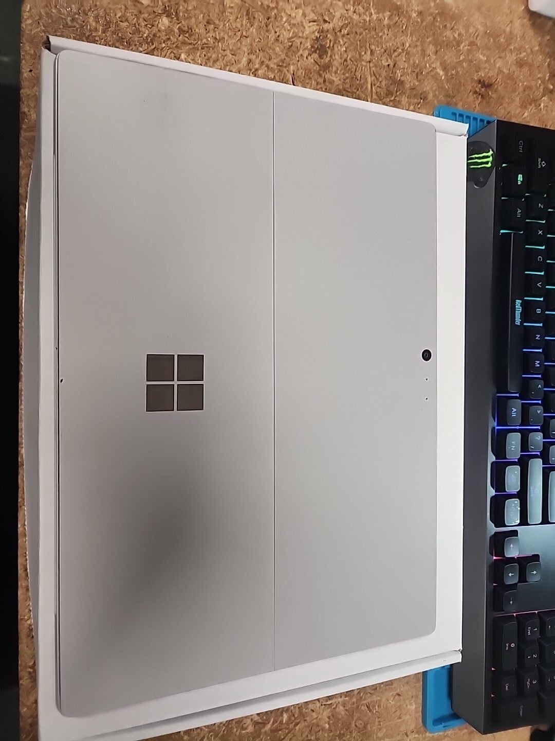 Microsoft Surface Pro 5 12.3 inch Intel Core i5 7th Gen., 2.60GHz,  BAD BATTERY