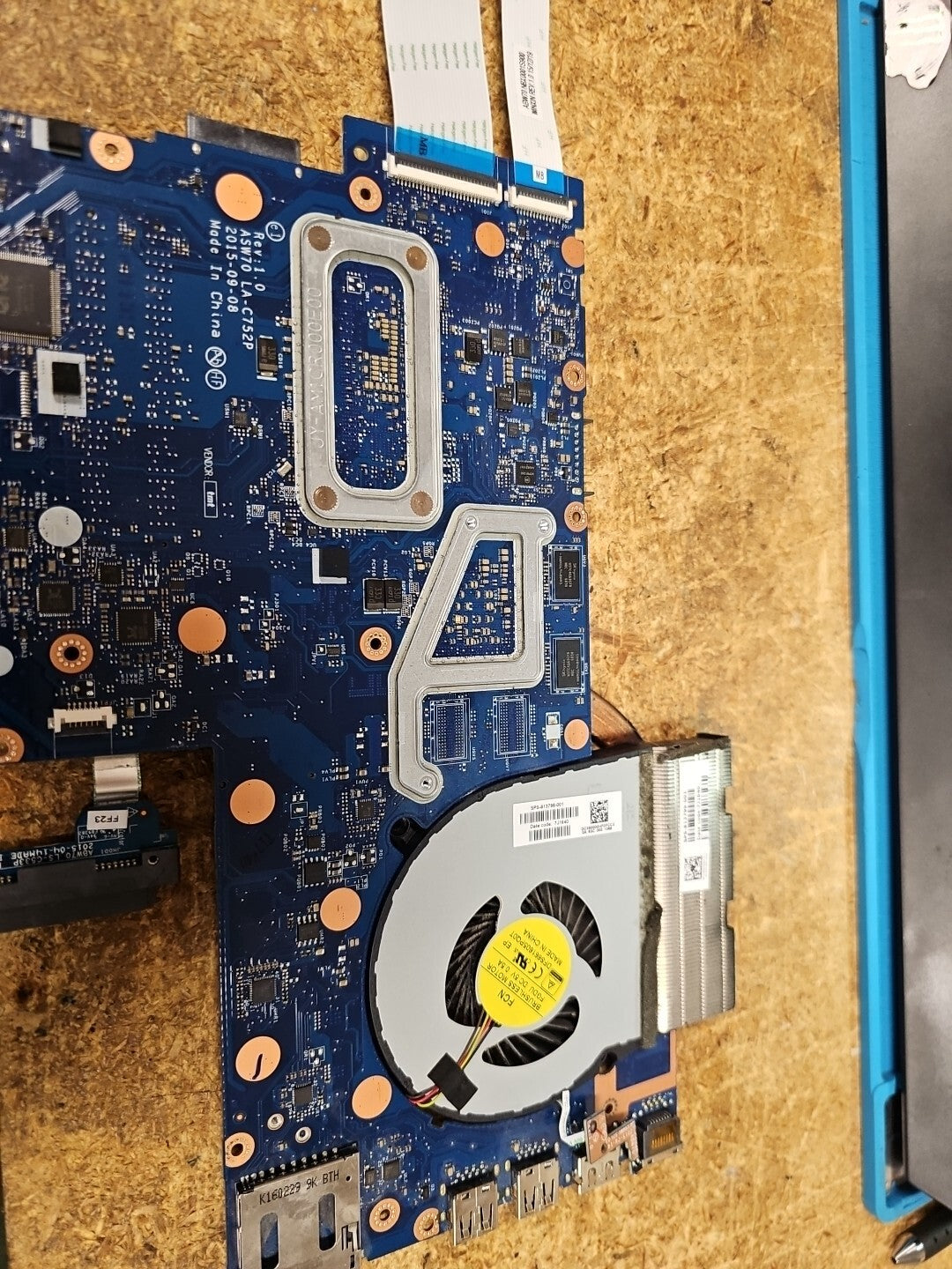 HP M7-N109DX 17.3" Laptop Intel i7-6500U Motherboard LA-C752P 837769-601