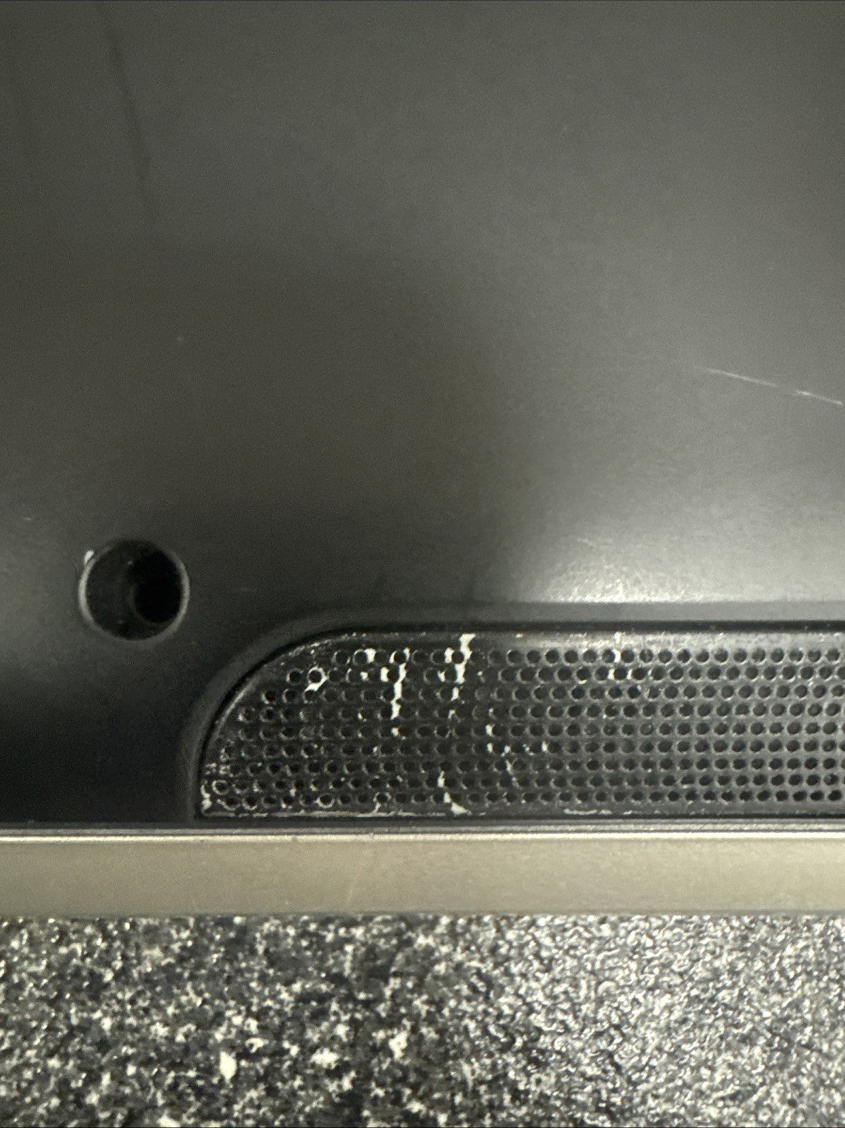 Dell 15z5523 Touchscreen 15.6" i5-3317u 1.7GHz BATTERY NOT TESTED AND SCRATCHES