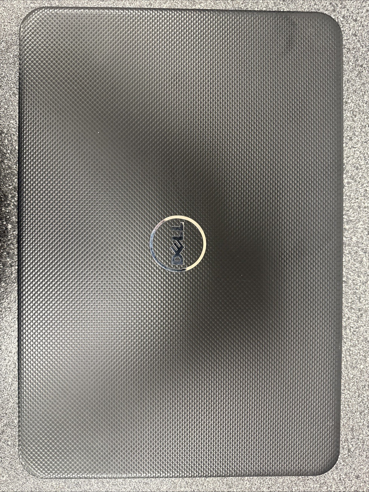 Dell Inspiron 15 3521 Laptop BATTERY NOT TESTED AND HAS SCRATCHES!!!!!