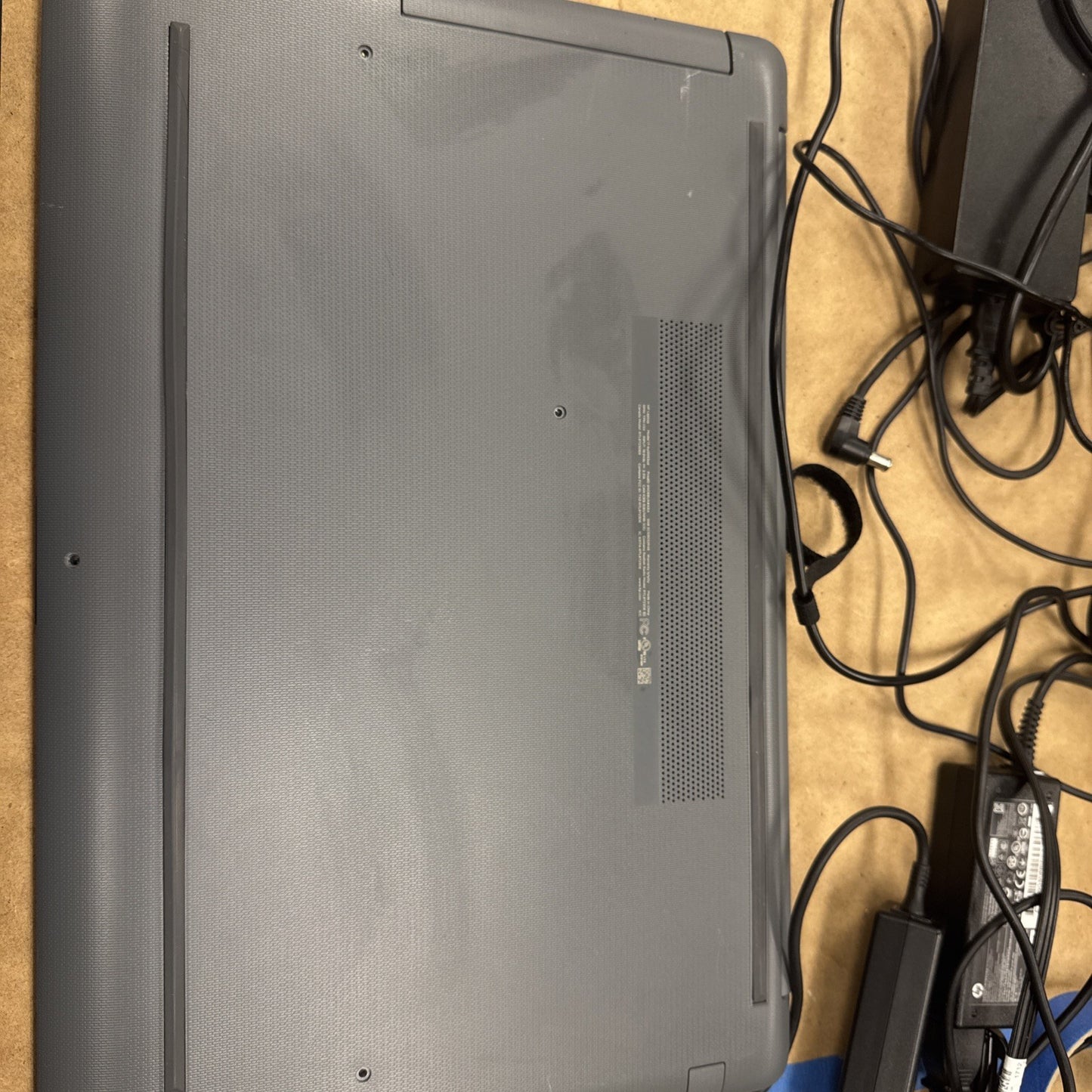 HP NOTEBOOK 17-BY0053OD | BROKEN HINGE AND WONT BOOT