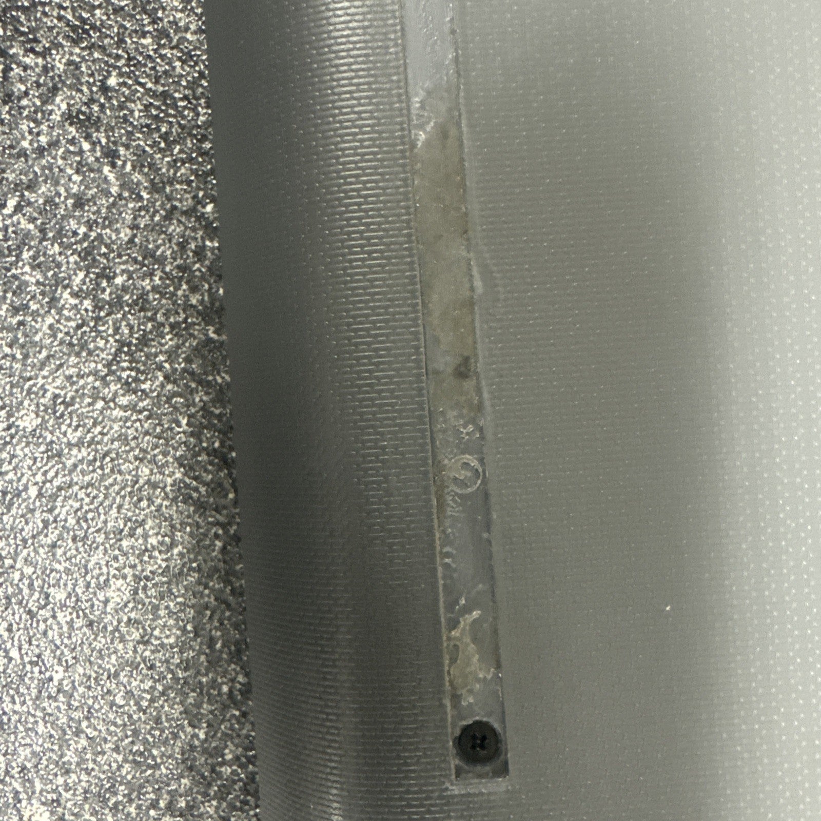 HP 15t-da100 15.6" HD Laptop BATTERY NOT TESTED AND HAS SCRATCHES AND STAINS!!!!