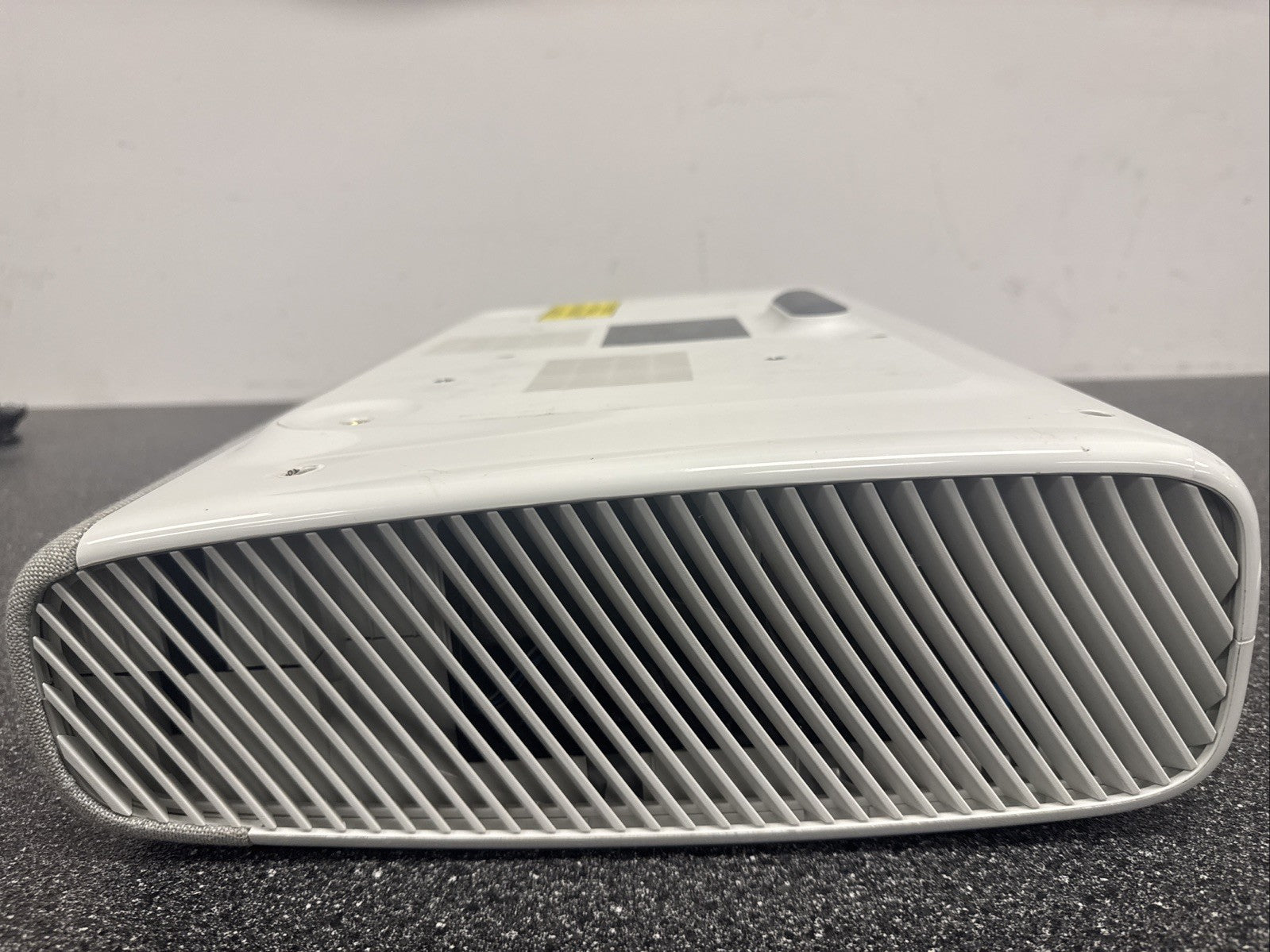 Samsung SP-LSP7TFAXZA 4K UHD Smart Projector VIDEO NOT ALIGNED DONT DISPLAY!!!!!