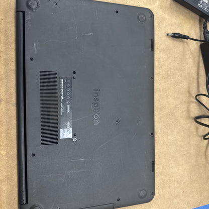 Dell Inspiron P32E 17” BAD MOTHERBOARD AND SCRATCHES ETC