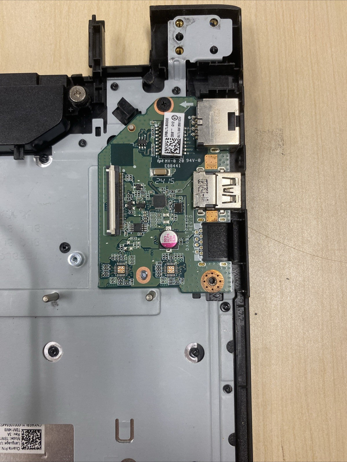 TOSHIBA Satellite C55t-C Laptop Palmrest with Touchpad and Motherboard