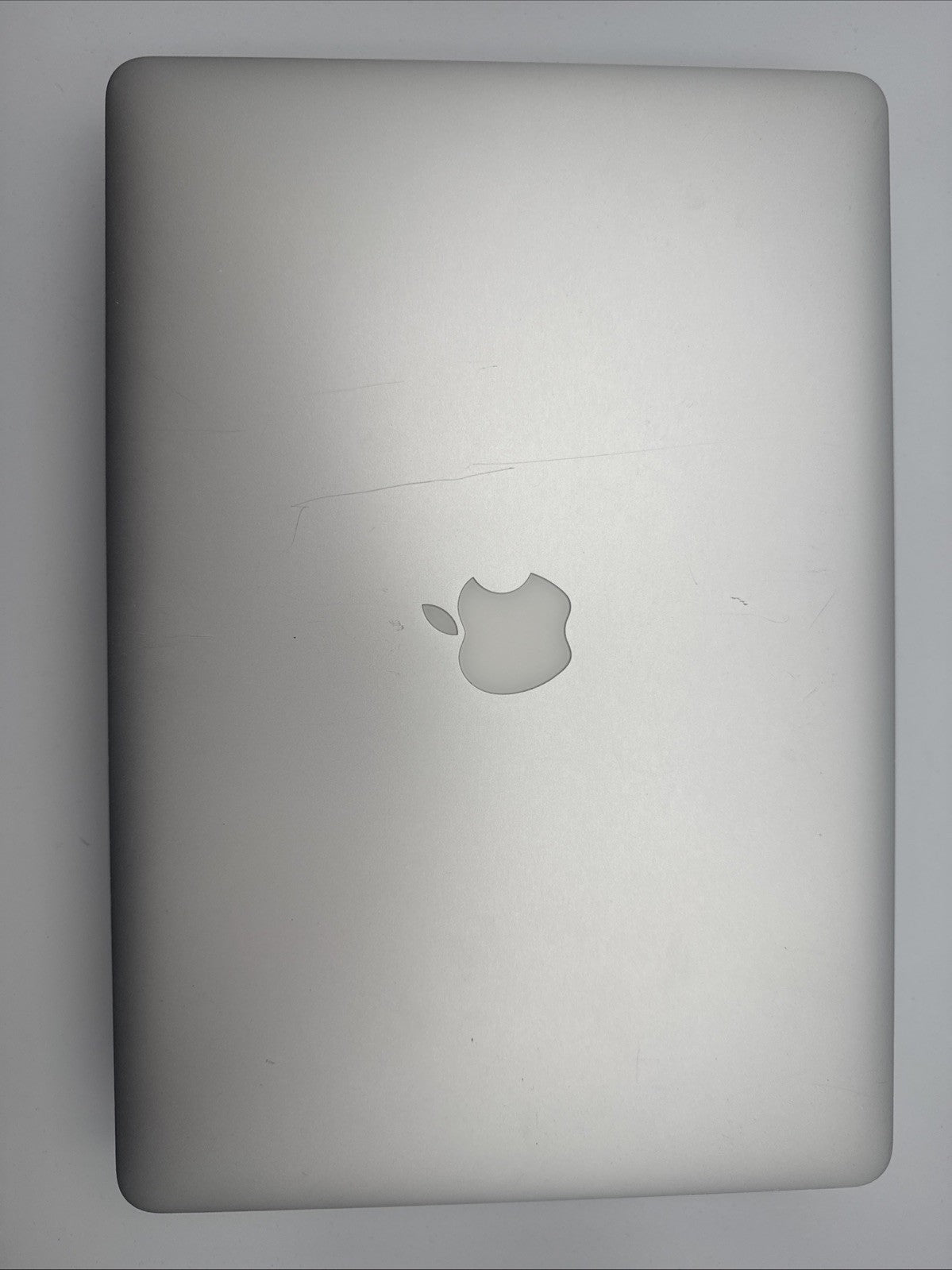 2012  Apple MacBook Pro A1398 15-inch Retina Has Scratches And Screen Damage!!!!