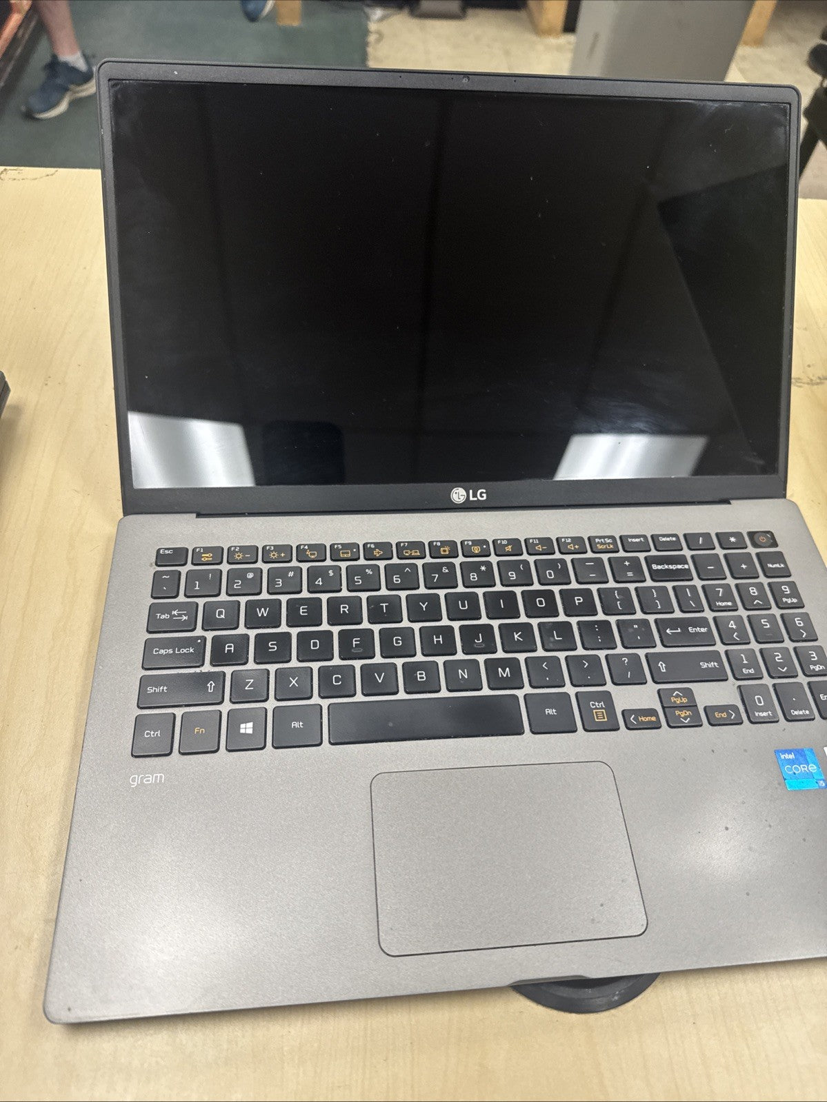 LG 15Z95N 15.6 FHD 1920X1080 I5-1135G7 16 512GB SSD FPR -SILVER -MULTIPLE ISSUES