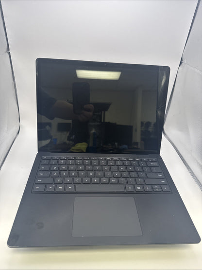 Microsoft Surface 4 1951 i7-1185G7 32GB RAM 1TB SSD 13.5" Win 11 Pro