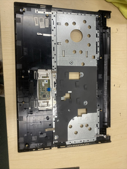DELL INSPIRON 15 3000 SERIE US KEYBOARD PALMREST TOUCHPAD ASSEMBLY NO KEYBOARD