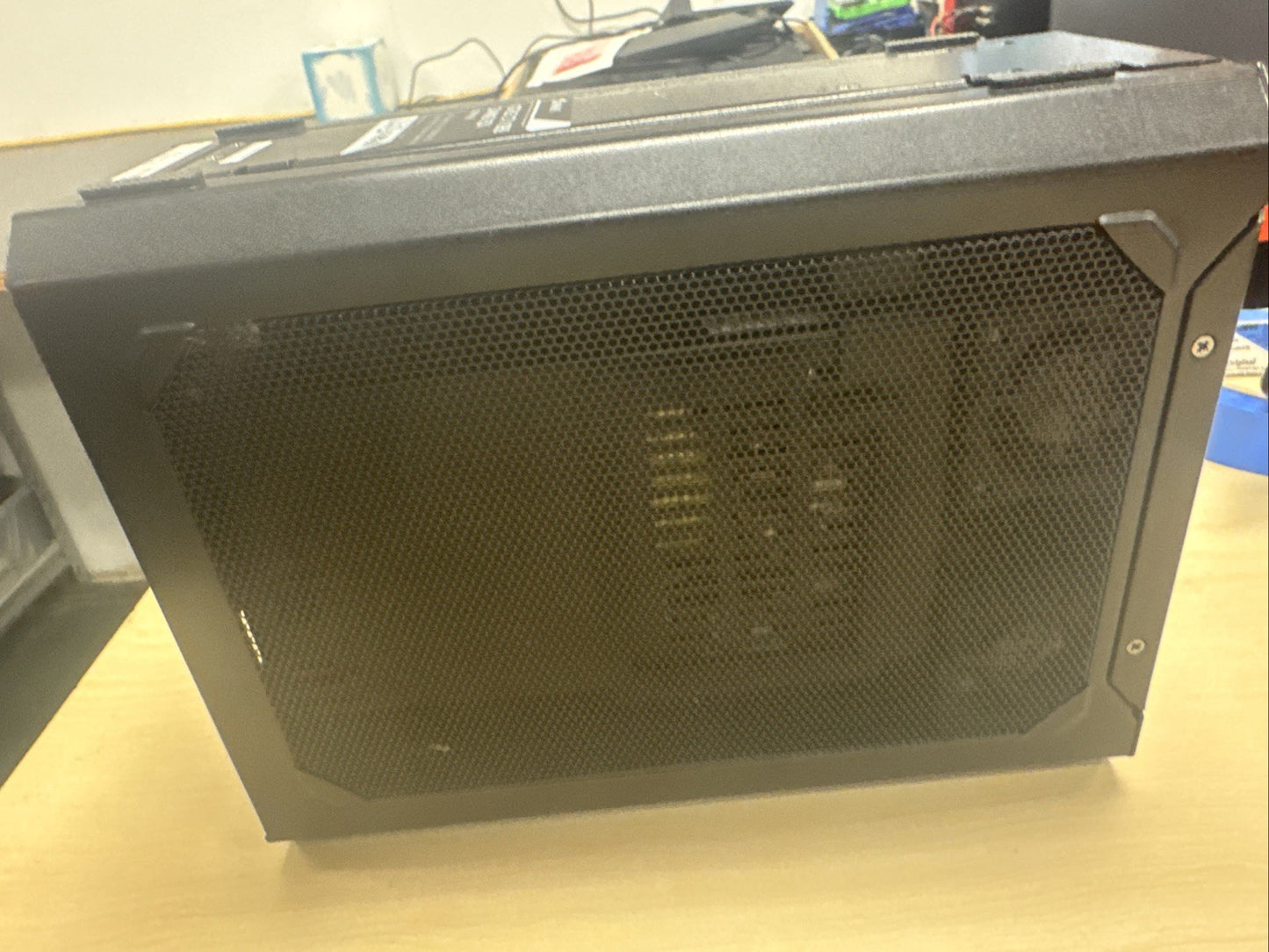 Aorus Gaming Box GIGABYTE NVIDIA GeForce GTX 1080 Great Condition! no bag.