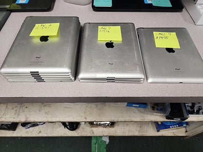 LOT OF 10 Ipads, Assorted Models Ipad 2,3,4. ***UNTESTED*** Assorted Condition