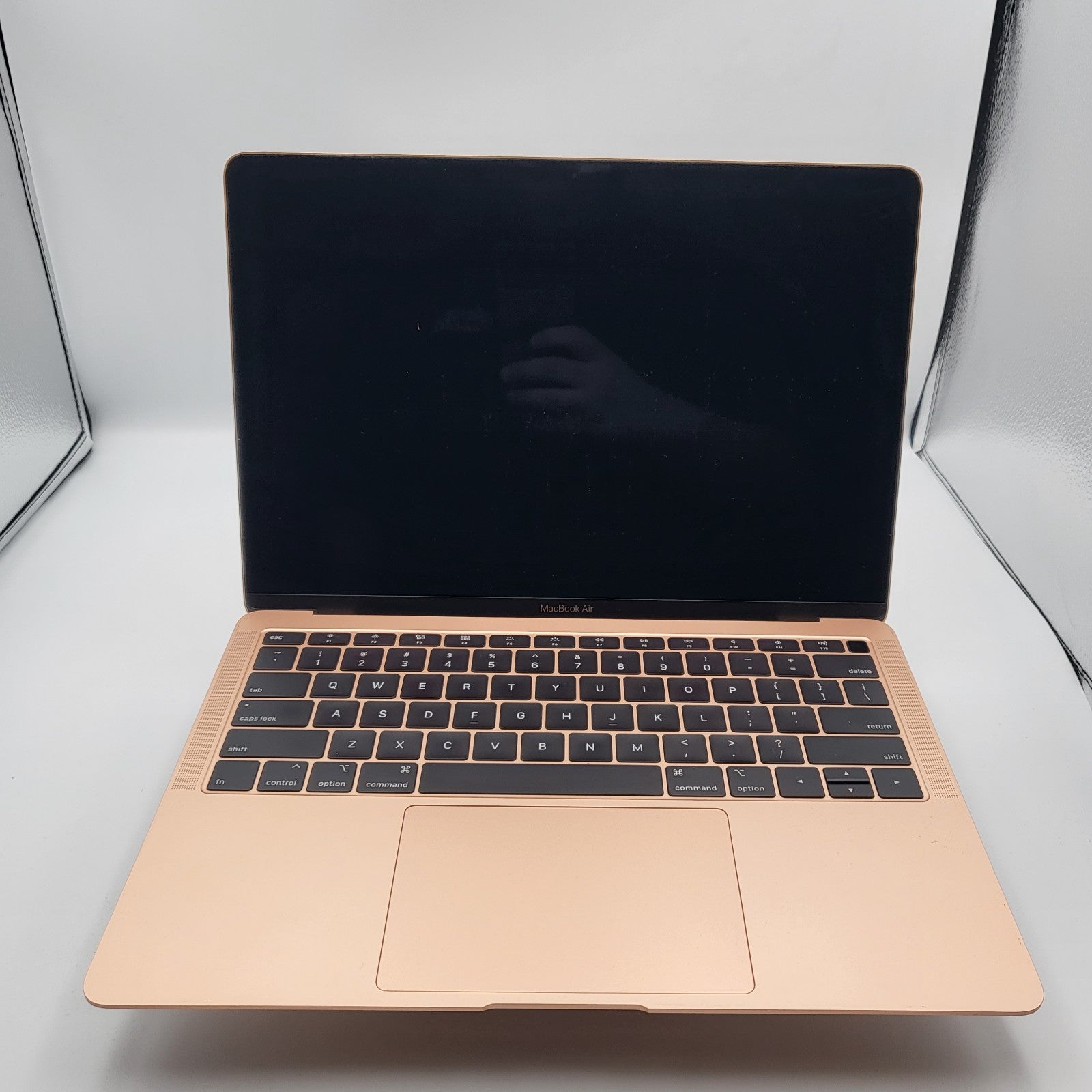 2018 Apple MacBook Air 13.3" i5 1.6GHz 8GB RAM 128GB SSD Gold A1932