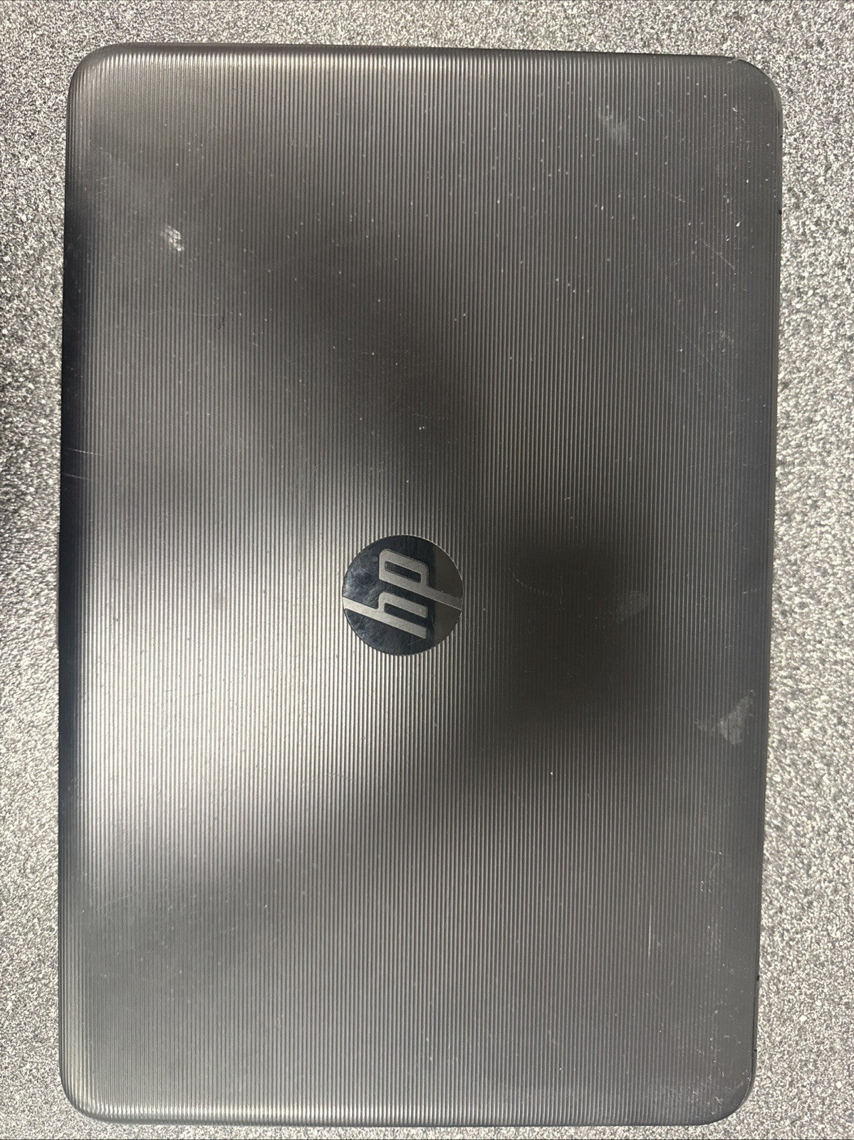 15" HP Notebook 15-BA009DX AMD A6-7310 2.00GHz BATTERY NOT TESTED AND SCRATCHES!