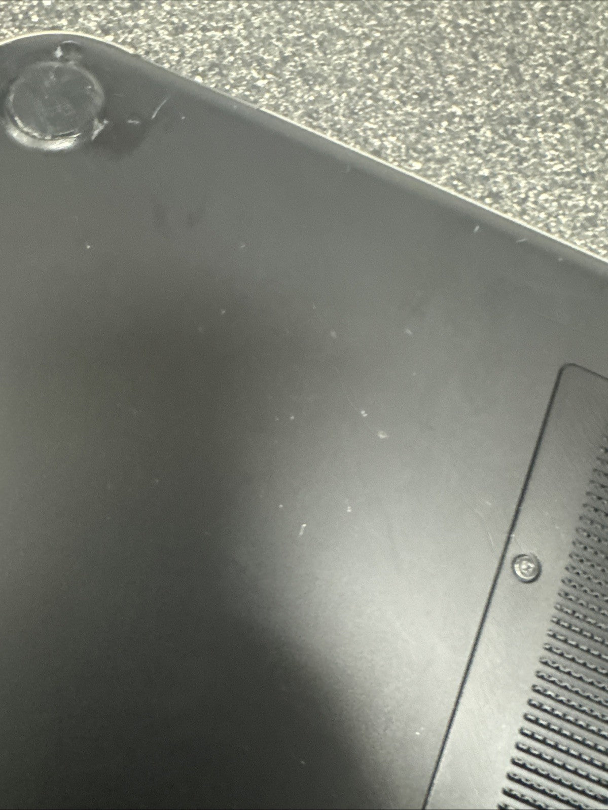 Dell 15z5523 Touchscreen 15.6" i5-3317u 1.7GHz BATTERY NOT TESTED AND SCRATCHES