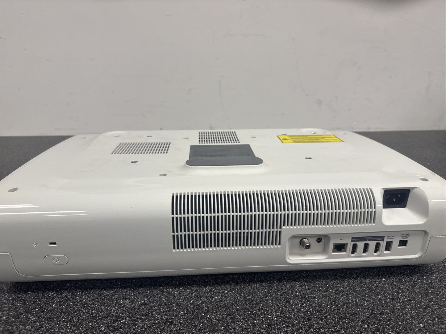 Samsung SP-LSP7TFAXZA 4K UHD Smart Projector VIDEO NOT ALIGNED DONT DISPLAY!!!!!