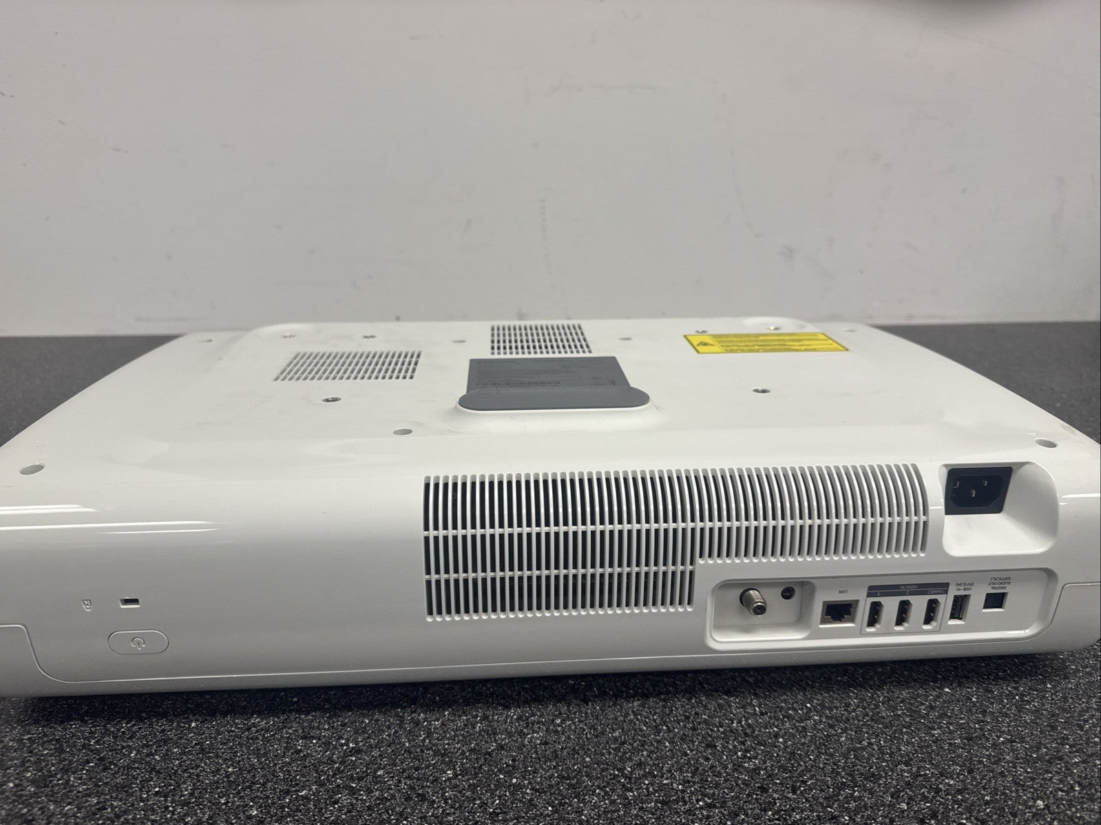 Samsung SP-LSP7TFAXZA 4K UHD Smart Projector VIDEO NOT ALIGNED DONT DISPLAY!!!!!