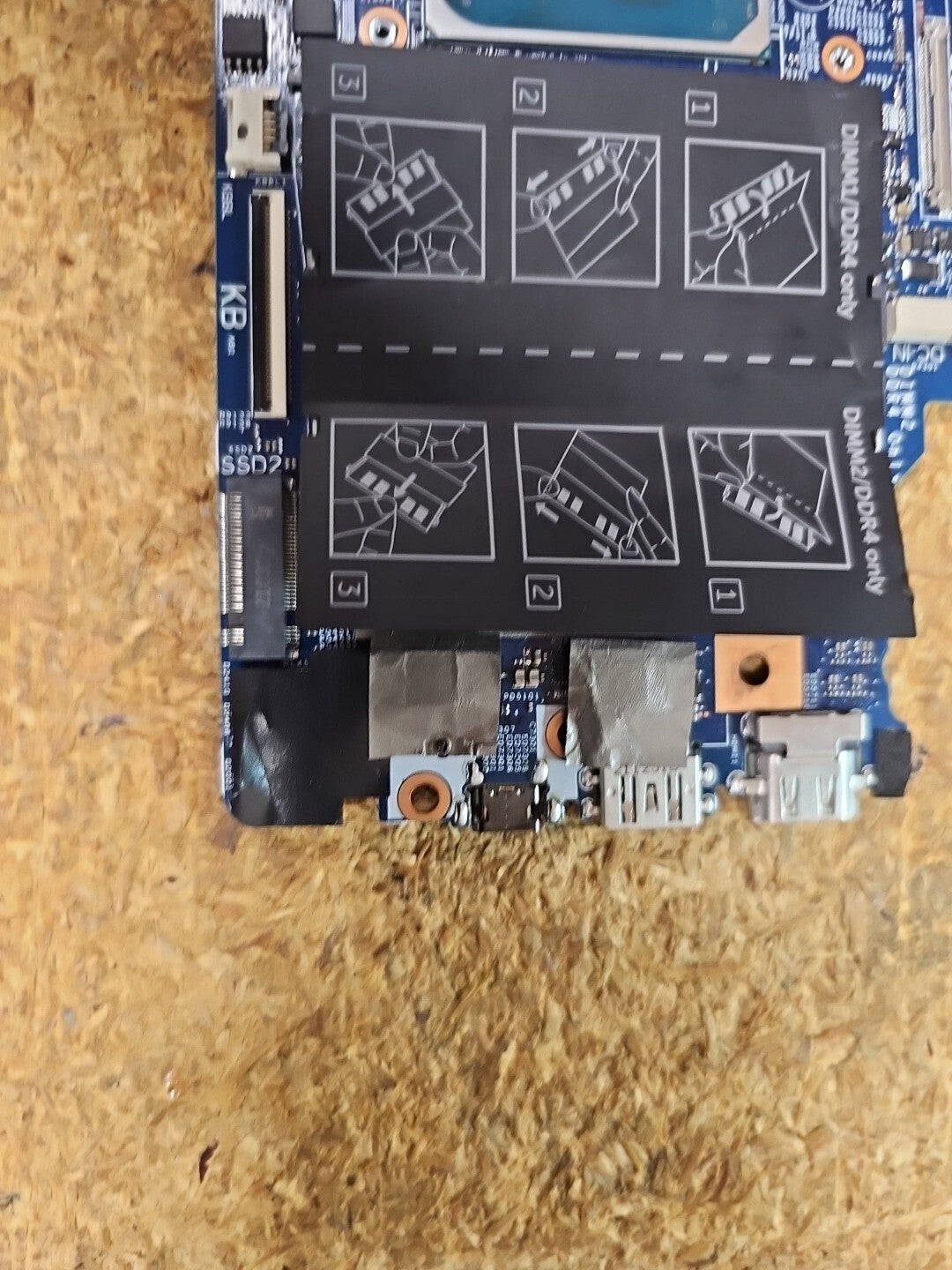  Dell Inspiron 5502  P102F002 Motherboard Intel Core i7-1165G7 CN0W3XW5WSC0