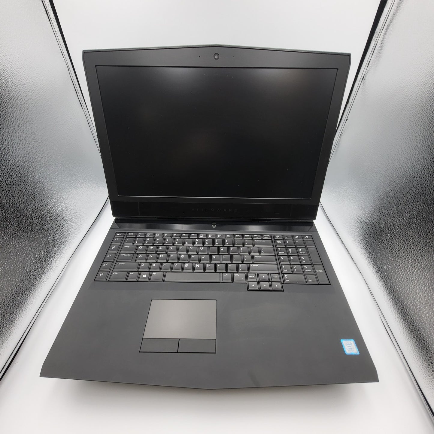 Alienware 17 R5 P31E002 17" Core i7 8th Gen 2.20Ghz