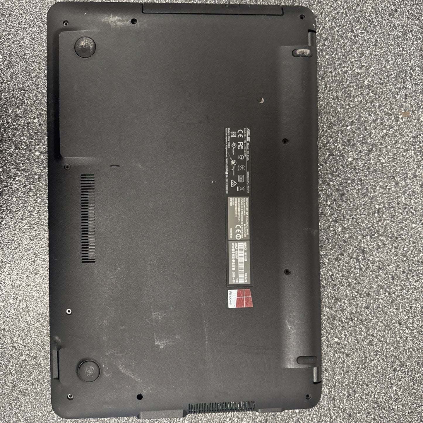 ASUS X540L Laptop, BATTERY NOT TESTED/SCRATCHES AND BUSTED HINGE!!!!!!
