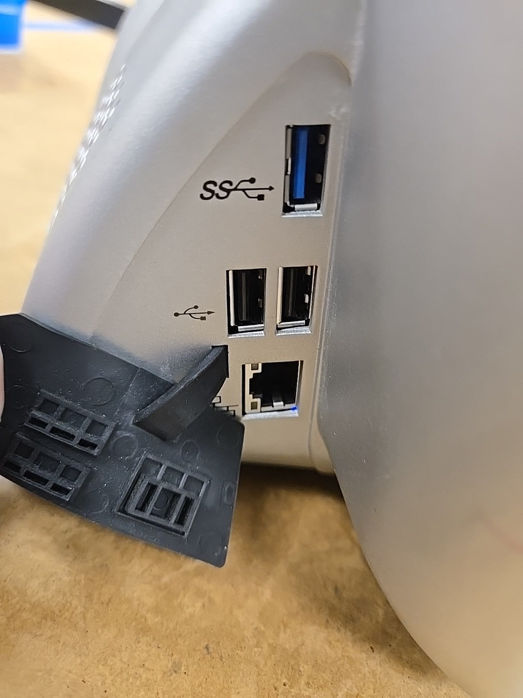 Preowned Tobii Dynavox i-15+ Eye Gaze Touchscreen Communicator 5 Speech Device B