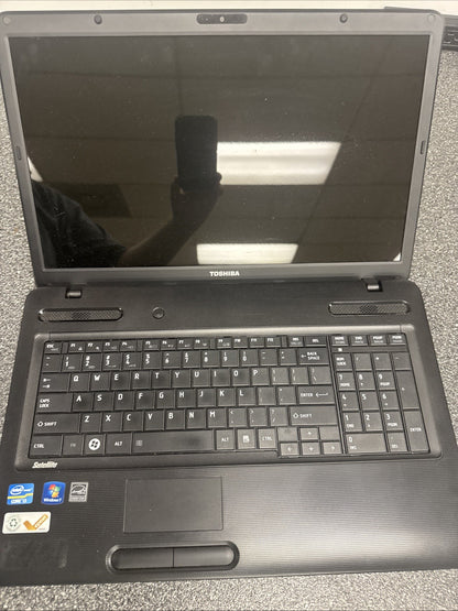 Toshiba Satellite C675 S7322 BATTERY UNTESTED AND SCRATCHES ON TOP AND BOTTOM!!!