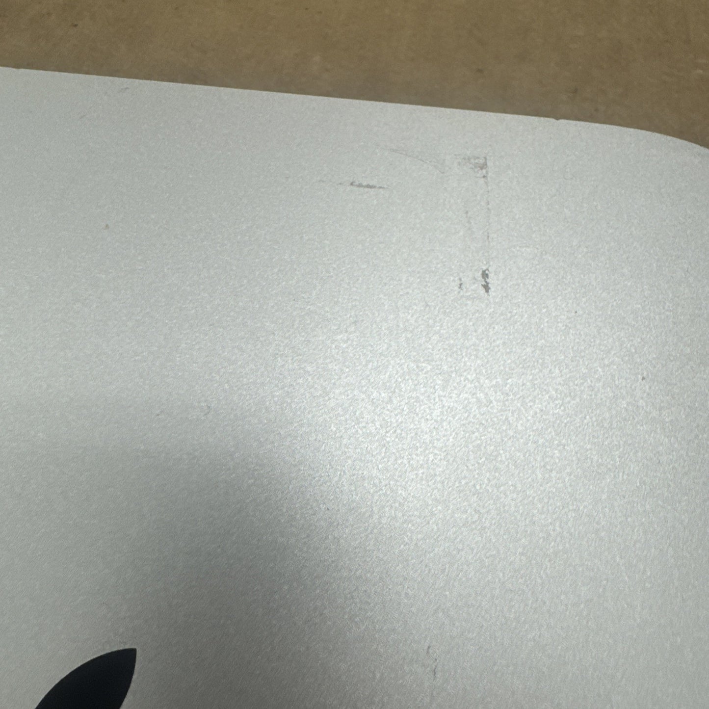 Apple Mac Mini A1347 HAS SCRATCHES ON TOP AND BOTTOM!