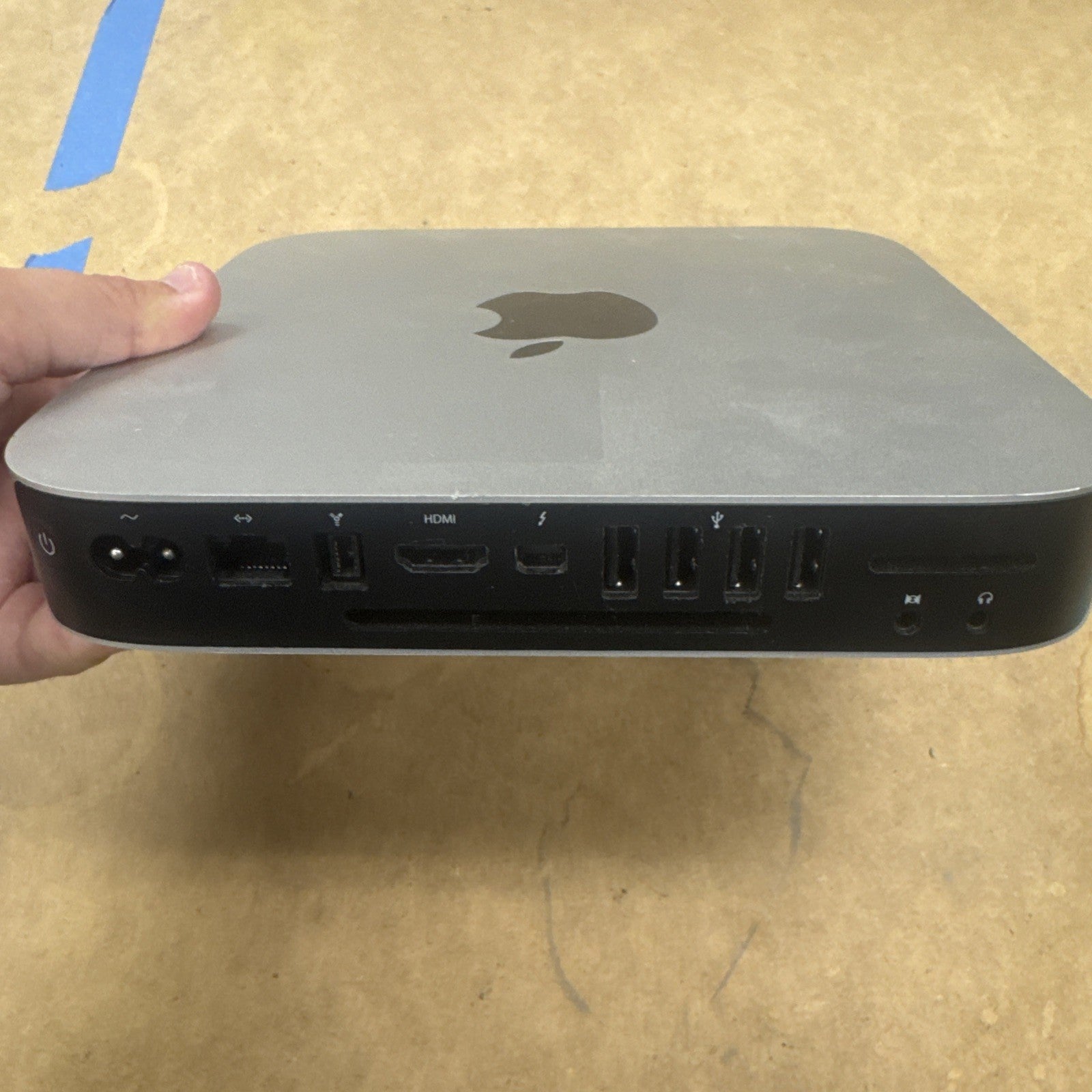 Apple Mac Mini A1347 THE HDMI PORT IS DEAD AND SCRATCHES!