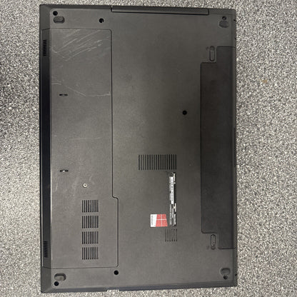 Laptop Dell Inspiron 15 P40f Touchscreen BATTERY NOT TESTED HAS SCRATCHES!!!!!!!